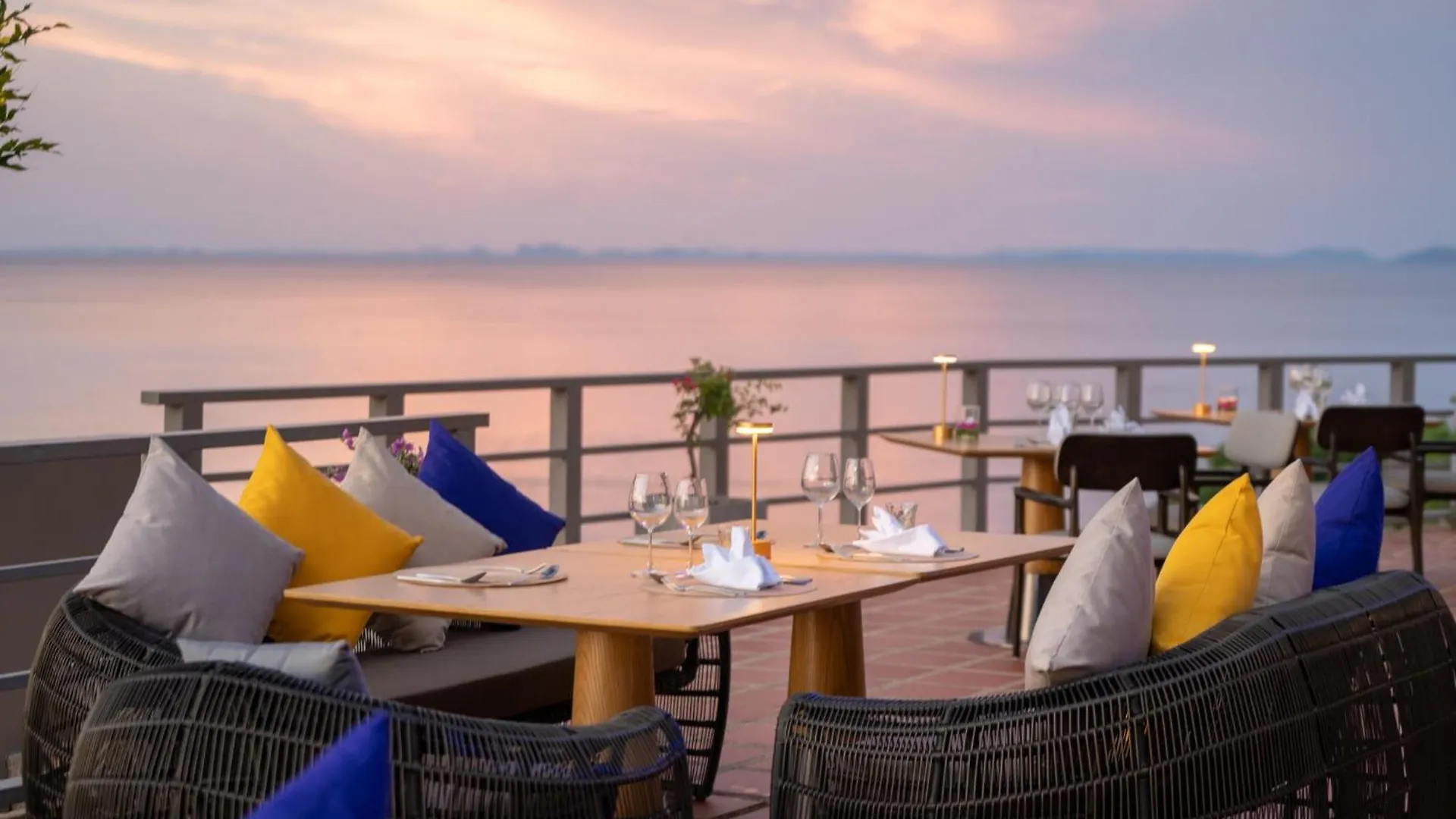 Centara Villas Phi Phi Island 4*, Phi Phi Don